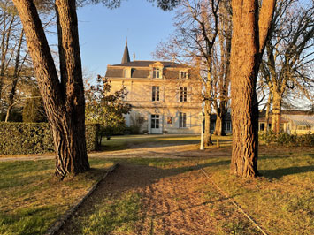 Gite de groupe Château Courtade-Dubuc