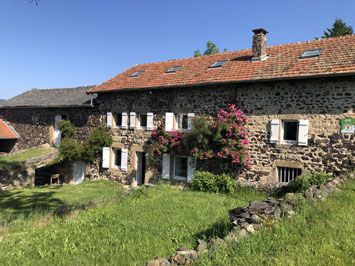 Gite de groupe La maison aux volets blancs